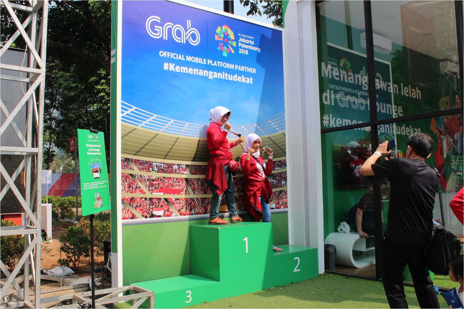 GRAB.jpg